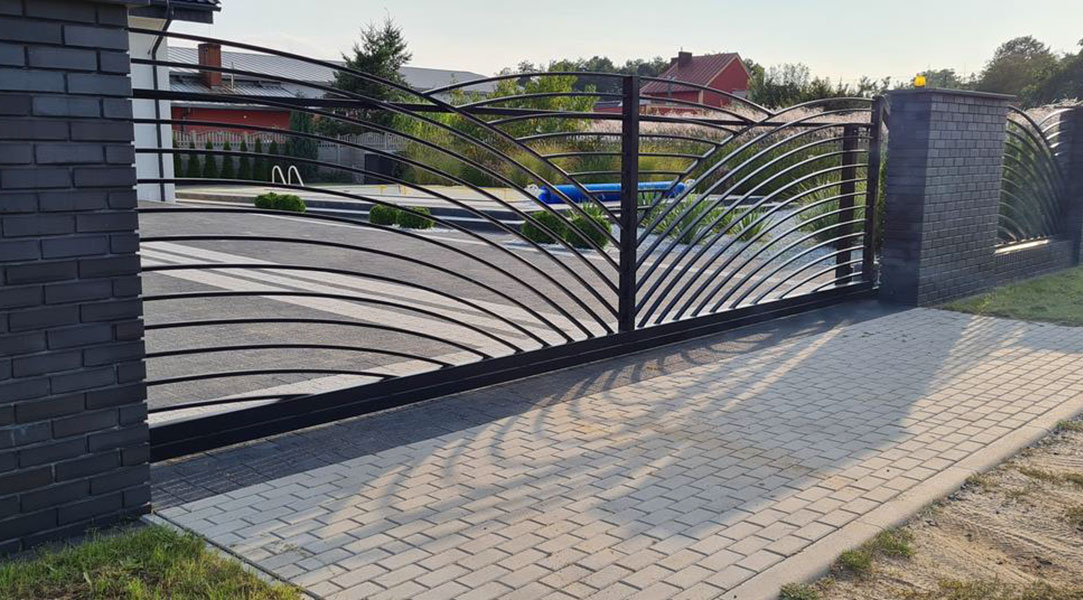 Tore und Zäune Magdeburg – Metallzaun Referenz 2